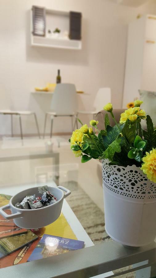 Studio Apartment Unity Zagreb Buitenkant foto